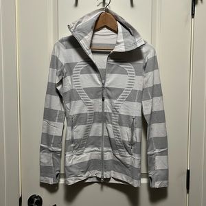 Lululemon Full Zip Jacket - white/grey striped
